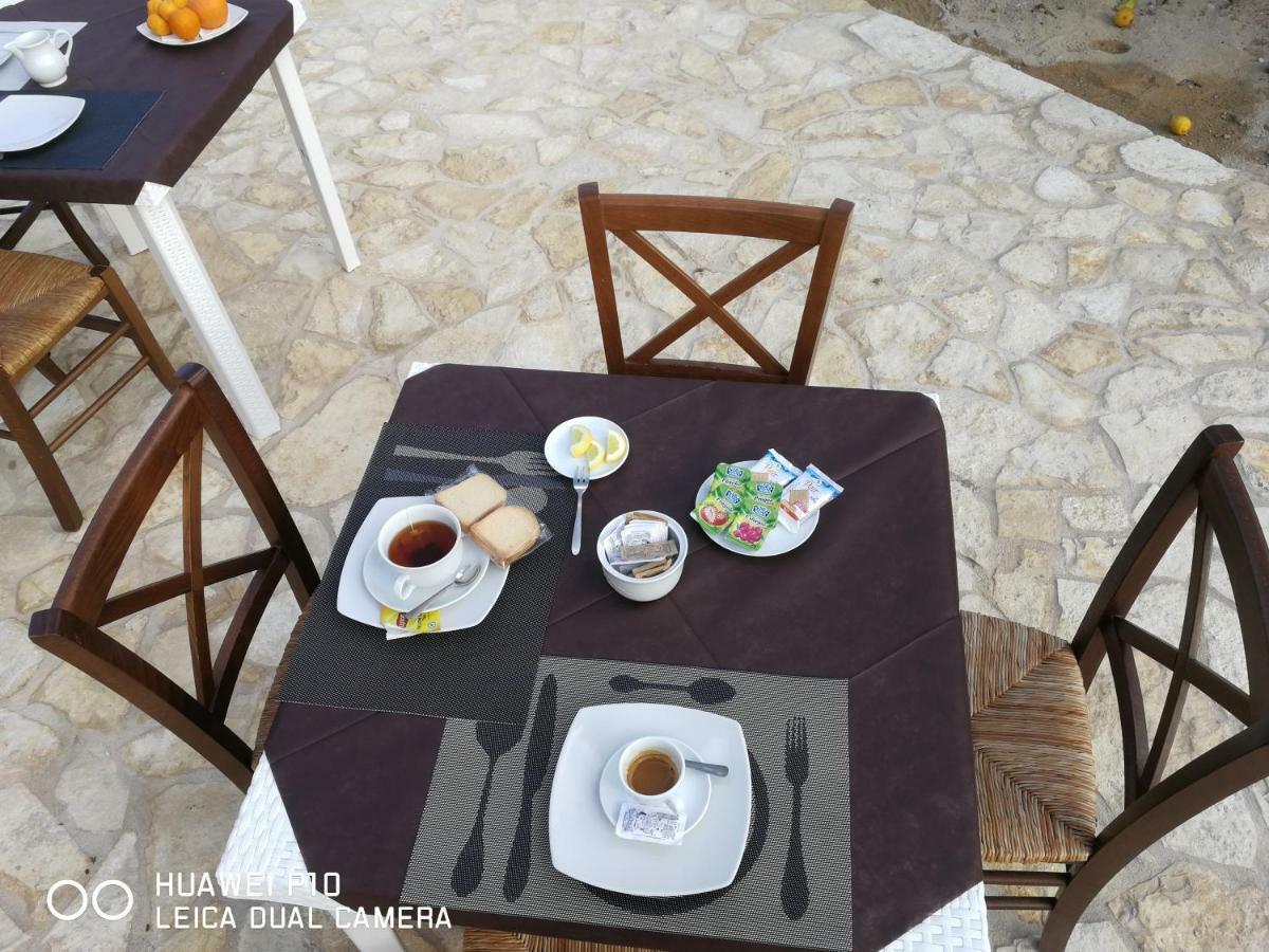 B&B Fiori Di Pesco Fertilia Εξωτερικό φωτογραφία