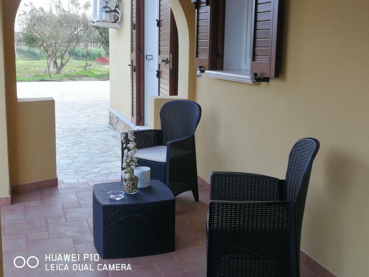B&B Fiori Di Pesco Fertilia Εξωτερικό φωτογραφία
