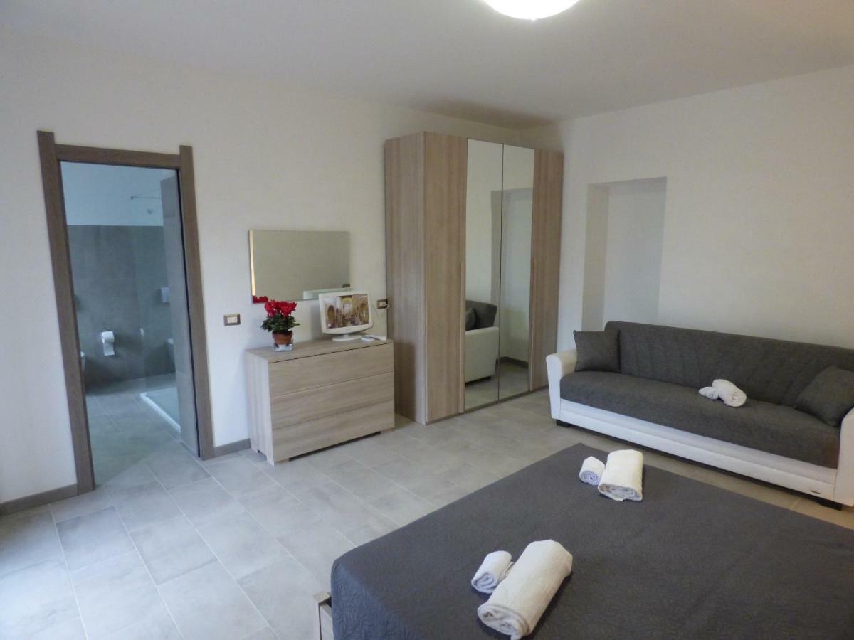 B&B Fiori Di Pesco Fertilia Εξωτερικό φωτογραφία